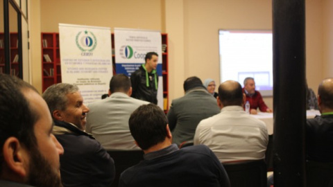 Una assemblea de CoopHalal. COOPHALAL Una assemblea de CoopHalal. COOPHALAL