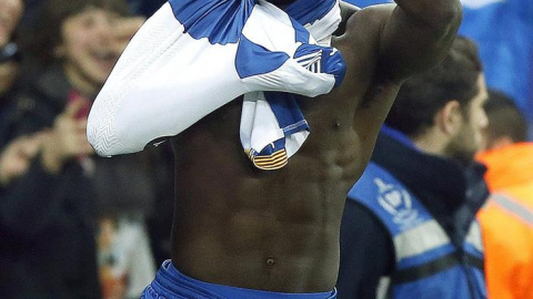 Caicedo celebra uno de sus goles al Valencia. EFE/Andreu Dalmau Caicedo celebra uno de sus goles al Valencia. EFE/Andreu Dalmau