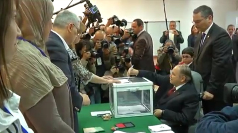 Buteflika dimitirá "antes del 28 de abril" Buteflika dimitirá "antes del 28 de abril"