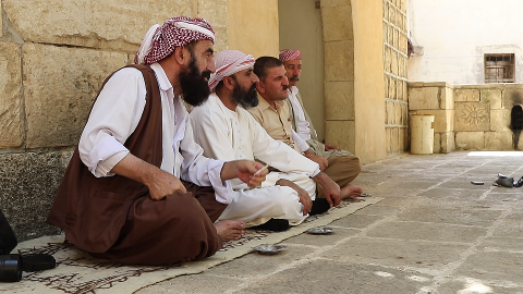 Fieles yazidíes en el templo de Lalesh, kurdistán iraquí.- FERRAN BARBER