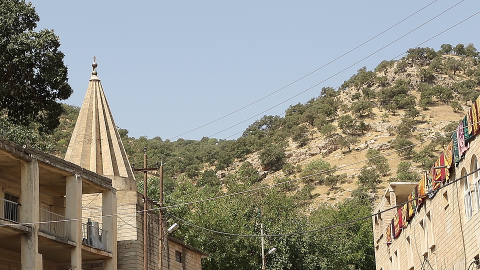 Panorámica del templo yazidí de Lalesh, en el Kurdistán iraquí.- FERRAN BARBER