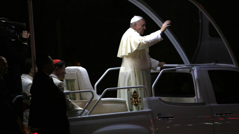 El Papa Francisco a su llegada a Manila. REUTERS El Papa Francisco a su llegada a Manila. REUTERS