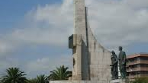 Monumento a Carrero Blanco en Santoña.- Asociación Foro por la Memoria democrática Monumento a Carrero Blanco en Santoña.- Asociación Foro por la Memoria democrática