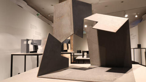 La Fundación Catalunya-La Pedrera ha presentado hoy la exposición "Oteiza. La desocupación del espacio", muestra que efectúa un recorrido por todas las etapas del trabajo del artista vasco, uno de los referentes de la escultura de la segund