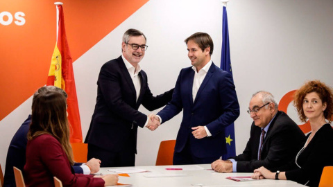 Villegas y Brown sellan el pacto entre Cs y UPYD. / Ciudadanos Villegas y Brown sellan el pacto entre Cs y UPYD. / Ciudadanos