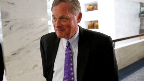 El senador republicano Richard Burr llega al Comité de Inteligencia del Senado de EEUU este miércoles. REUTERS/Joshua Roberts Foto del 16 de mayo de 2018 El senador republicano Richard Burr llega al Comité de Inteligencia del Senado de EEUU este miércoles. REUTERS/Joshua Roberts Foto del 16 de mayo de 2018