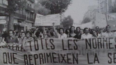 Empar Pineda, en el centro, en una manifestación por la libre sexualidad en Barcelona.- Empar Pineda, en el centro, en una manifestación por la libre sexualidad en Barcelona.-