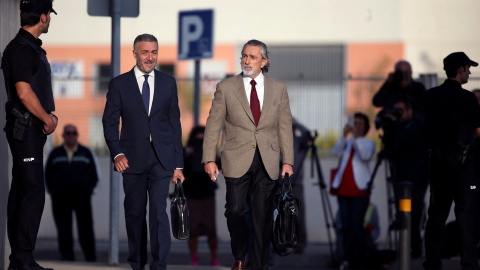 Francisco Correa, el presunto líder de la trama, llegando a la Audiencia Nacional. REUTERS