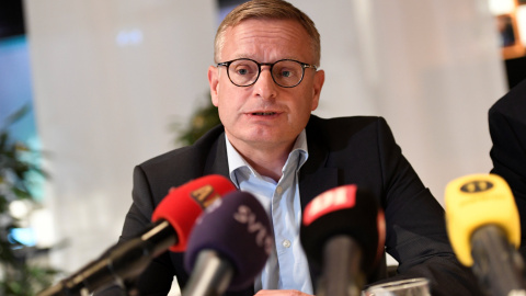 El consejero delegado de Ericsson, Jan Frykhammar, en una rueda de prensa en Estocolmo. REUTERS El consejero delegado de Ericsson, Jan Frykhammar, en una rueda de prensa en Estocolmo. REUTERS