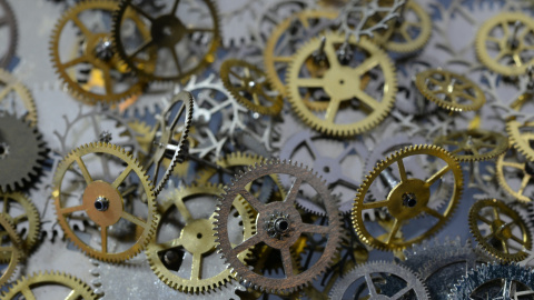 Maquinaria de relojería. Foto: Laura Ockel / Unsplash. Maquinaria de relojería. Foto: Laura Ockel / Unsplash.