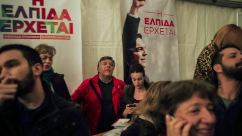 Seguidores de Syriza aguardan los datos. - CLEMENTE BERNAD