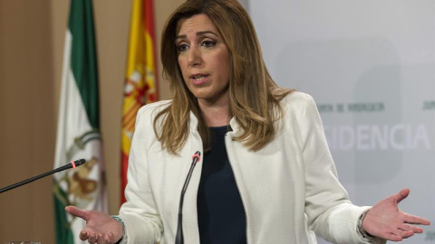 La presidenta de la Junta de Andalucía, Susana Díaz, durante la conferencia de prensa ofrecida hoy en Sevilla. EFE/Julio Muñoz. La presidenta de la Junta de Andalucía, Susana Díaz, durante la conferencia de prensa ofrecida hoy en Sevilla. EFE/Julio Muñoz.