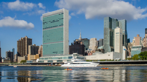 Christian Jongeneel, a su paseo por el edificio de las Naciones Unidas.