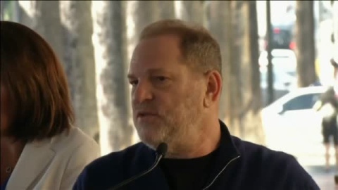 Harvey Weinstein se entregará hoy a la policÃa de Nueva York por los cargos de conducta sexual inapropiada Harvey Weinstein se entregará hoy a la policÃa de Nueva York por los cargos de conducta sexual inapropiada