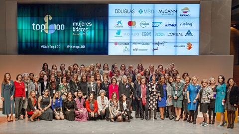 Foto de familia de la gala Top 100 Mujeres Líderes en España Foto de familia de la gala Top 100 Mujeres Líderes en España