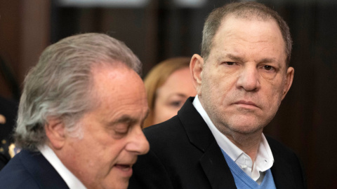 El productor de cine Harvey Weinstein durante su comparecencia ante el Tribunal Penal de Manhattan en Nueva York/Reuters El productor de cine Harvey Weinstein durante su comparecencia ante el Tribunal Penal de Manhattan en Nueva York/Reuters
