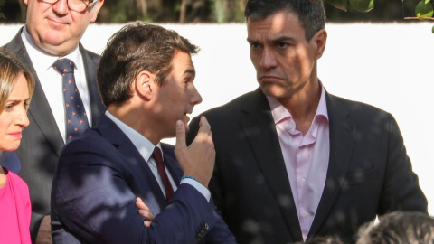 Albert Rivera y Pedro Sánchez durante los actos del 12 de octubre de 2017. - REUTERS Albert Rivera y Pedro Sánchez durante los actos del 12 de octubre de 2017. - REUTERS