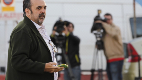 El exalcalde de Majadahonda Guillermo Ortega, a su llegada esta mañana a la sede de la Audiencia Nacional de San Fernando de Henares donde se reanuda el macrojuicio del caso Gürtel. EFE/Javier Lizón El exalcalde de Majadahonda Guillermo Ortega, a su llegada esta mañana a la sede de la Audiencia Nacional de San Fernando de Henares donde se reanuda el macrojuicio del caso Gürtel. EFE/Javier Lizón