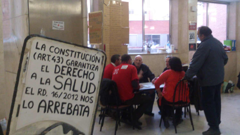 Miembros de la PLAFHC reciben y asesoran a otros enfermos. DM