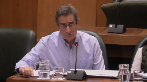 13/12/2019- El concejal de Vox en Zaragoza Julio Calvo aboga por pasar del sacrificio cero a la eutanasia humanitaria con los perros que envejecen en la perrera municipal sin ser adoptados. 13/12/2019- El concejal de Vox en Zaragoza Julio Calvo aboga por pasar del sacrificio cero a la eutanasia humanitaria con los perros que envejecen en la perrera municipal sin ser adoptados.