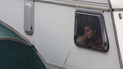 Una mujer iraquí, en un campamento improvisado de refugiados en la ciudad francesa de Calais. PHILIPPE WOJAZER (REUTERS)