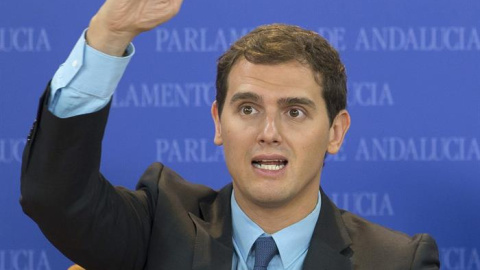 El presidente de Ciudadanos, Albert Rivera, en rueda de prensa. Archivo EFE El presidente de Ciudadanos, Albert Rivera, en rueda de prensa. Archivo EFE