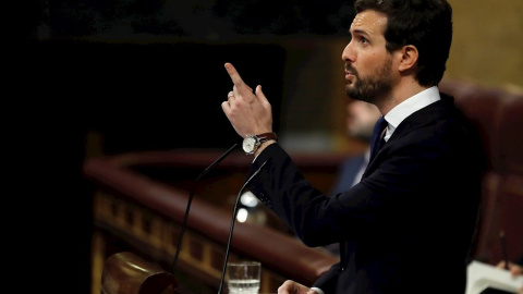 El presidente del PP, Pablo Casado, durante su intervención en el Congreso de los Diputados en la primera jornada de la sesión de investidura de Pedro Sánchez. EFE/Juan Carlos Hidalgo