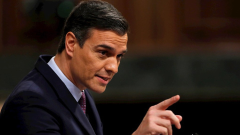 El candidato a la Presidencia del Gobierno, Pedro Sánchez, responde al presidente del PP, Pablo Casado. EFE/Emilio Naranjo