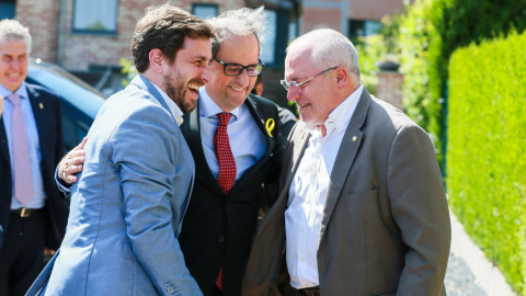 L'exconseller a l'exili Toni Comín, el president del Govern català, Quim Torra, i l'exconseller a l'exili Lluis Puig, al municipi belga de Waterloo. EFE L'exconseller a l'exili Toni Comín, el president del Govern català, Quim Torra, i l'exconseller a l'exili Lluis Puig, al municipi belga de Waterloo. EFE