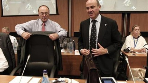 El Gobernador del Banco de España, Luis Maria Linde, y el ministro de Economía, Luis de Guindos. EFE El Gobernador del Banco de España, Luis Maria Linde, y el ministro de Economía, Luis de Guindos. EFE