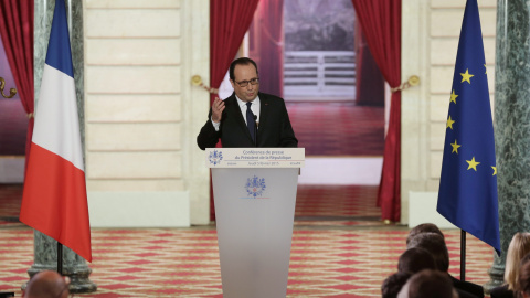 El presidente francés Francois Hollande, durante la rueda de prensa en el Palacio del Eliseo. REUTERS/Philippe Wojazer El presidente francés Francois Hollande, durante la rueda de prensa en el Palacio del Eliseo. REUTERS/Philippe Wojazer