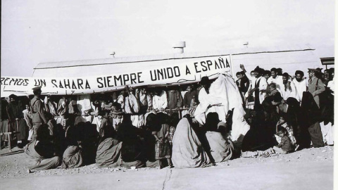 Aeropuerto de El Aaiún recibiendo a las autoridades españolas.- FONDO DE