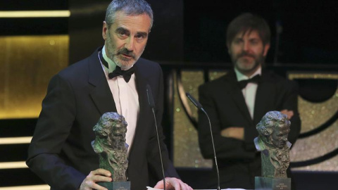 Javier Fesser recibe el premio al Mejor Guión Adaptado por "Mortadelo y Filemón contra Jimmy el Cachondo". /EFE