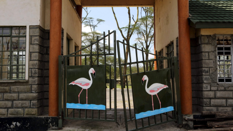 La entrada principal al parque se inundó y tuvo que ser trasladado hasta una entrada en una colina.- REUTERS.