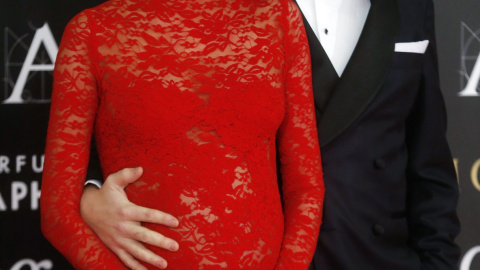 La actriz Macarena Gómez y su marido, Aldo Comas. REUTERS