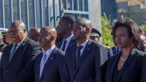 12/01/2020.- El presidente de Haití, Jovenel Moise (c), y altos cargos del Gobierno conmemoraron este domingo el décimo aniversario del devastador terremoto del 12 de enero de 2010 con una ceremonia celebrada en la comunidad de Saint-Christ