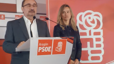 El presidente del Gobierno de Aragón, Javier Lambán, sostiene que Podemos “deberá dar muchas explicaciones” si le retira el apoyo tras apoyar la investidura de Rajoy.