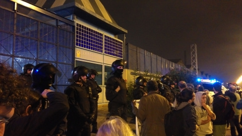 Protesta por el cierre del CIE de Barcelona. / Twitter Protesta por el cierre del CIE de Barcelona. / Twitter