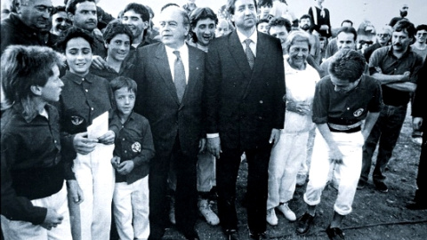 El abogado y financiero Javier de la Rosa con el entonces president de la Generalitat, Jordi Pujol El abogado y financiero Javier de la Rosa con el entonces president de la Generalitat, Jordi Pujol