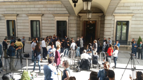 Imagen del patio del Congreso, con menos afluencia que por la mañana.