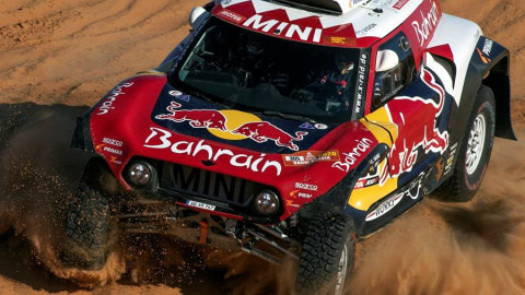 El español Carlos Sainz en una etapa del Rally Dakar 2020. /EFE El español Carlos Sainz en una etapa del Rally Dakar 2020. /EFE