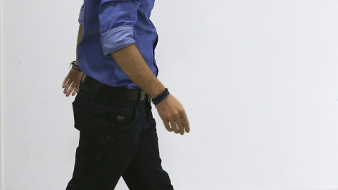 El secretario general de Podemos, Pablo Iglesias, antes de comparecer ante los medios de comunicación en la sede del partido, en Madrid. EFE/Ballesteros El secretario general de Podemos, Pablo Iglesias, antes de comparecer ante los medios de comunicación en la sede del partido, en Madrid. EFE/Ballesteros