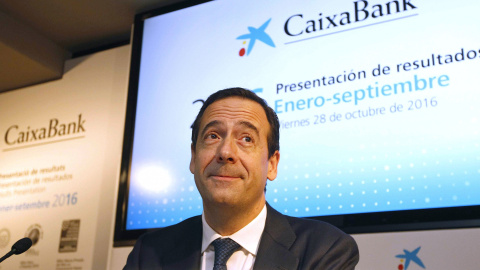 El consejero delegado de CaixaBank, Gonzalo Gortázar, durante la rueda de prensa en la se han presentado los resultados de la entidad bancaria de los nueve primeros meses del año. EFE/Marta Pérez El consejero delegado de CaixaBank, Gonzalo Gortázar, durante la rueda de prensa en la se han presentado los resultados de la entidad bancaria de los nueve primeros meses del año. EFE/Marta Pérez