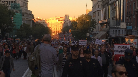 La manifestación 'Rodeal el Congreso' llega a Alcalá 30.