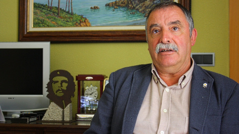 Ángel García Seoane, alcalde de Oleiros, en su despacho del Ayuntamiento. JUAN DE OLIVER Ángel García Seoane, alcalde de Oleiros, en su despacho del Ayuntamiento. JUAN DE OLIVER