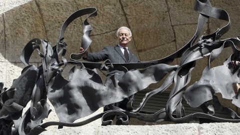 El escritor barcelonés Eduardo Mendoza en La Pedrera de Barcelona. EFE/ Quique García. El escritor barcelonés Eduardo Mendoza en La Pedrera de Barcelona. EFE/ Quique García.