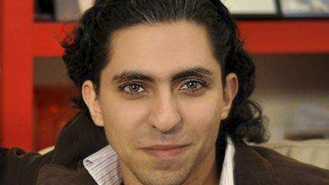 Imagen del bloguero saudía Raif Badawi. REUTERS Imagen del bloguero saudía Raif Badawi. REUTERS