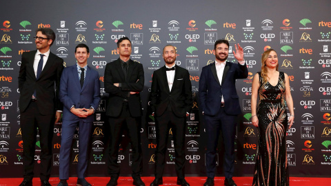 25/01/2020.- Los nominados a "Mejor Cortometraje Documental" a su llegada a la gala de entrega de los Premios Goya 2020 que se celebra esta noche en el Palacio de los Deportes José María Martín Carpena de Málaga. EFE / Jorge Zapata.