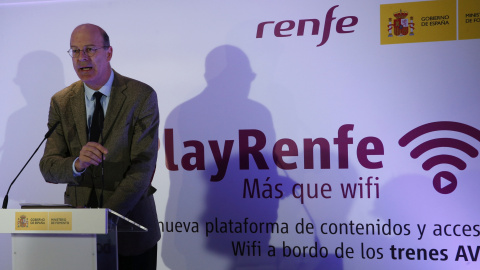 El presidente de Renfe,Pablo Vázquez Vega,durante la presentación de PlayRenfe, la nueva plataforma de contenidos y acceso Wifi incorporados para los trenes de alta velocidad. EFE/Zipi