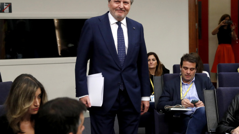 El ministro de Educación, Cultura y Deporte y nuevo portavoz del Gobierno, Íñigo Méndez de Vigo, poco antes de su primera comparecencia ante los medios tras la reunión del Consejo de Ministros. EFE/Chema Moya